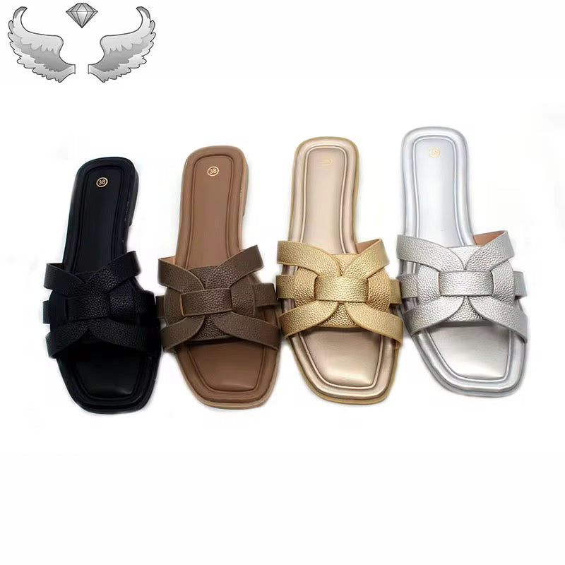 Wholesale Women’s Summer Slippers – Beach Flip Flops & Crystal Sandals (Random Delivery)