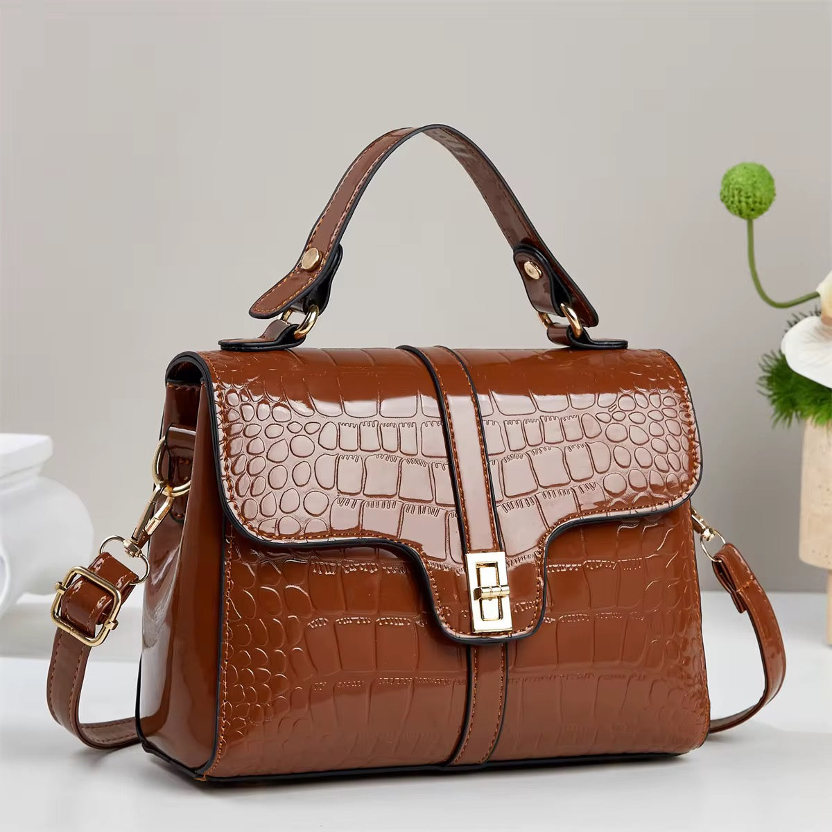 Wholesale Women’s Handbags – Designer-Inspired Inclined Shoulder Bags (Mixed Random Delivery)