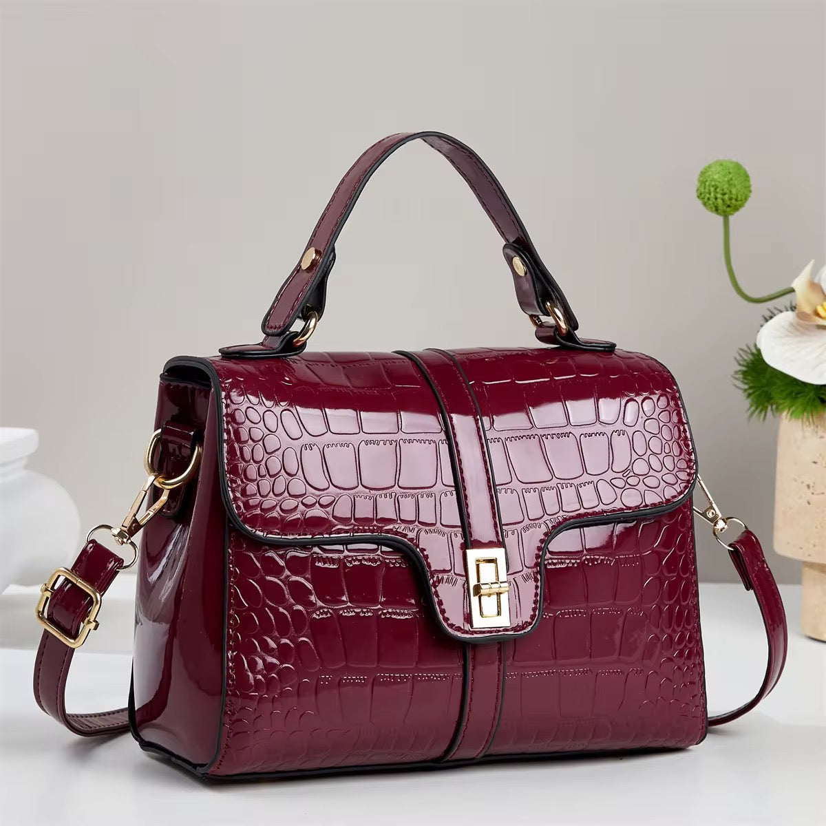 Wholesale Women’s Handbags – Designer-Inspired Inclined Shoulder Bags (Mixed Random Delivery)