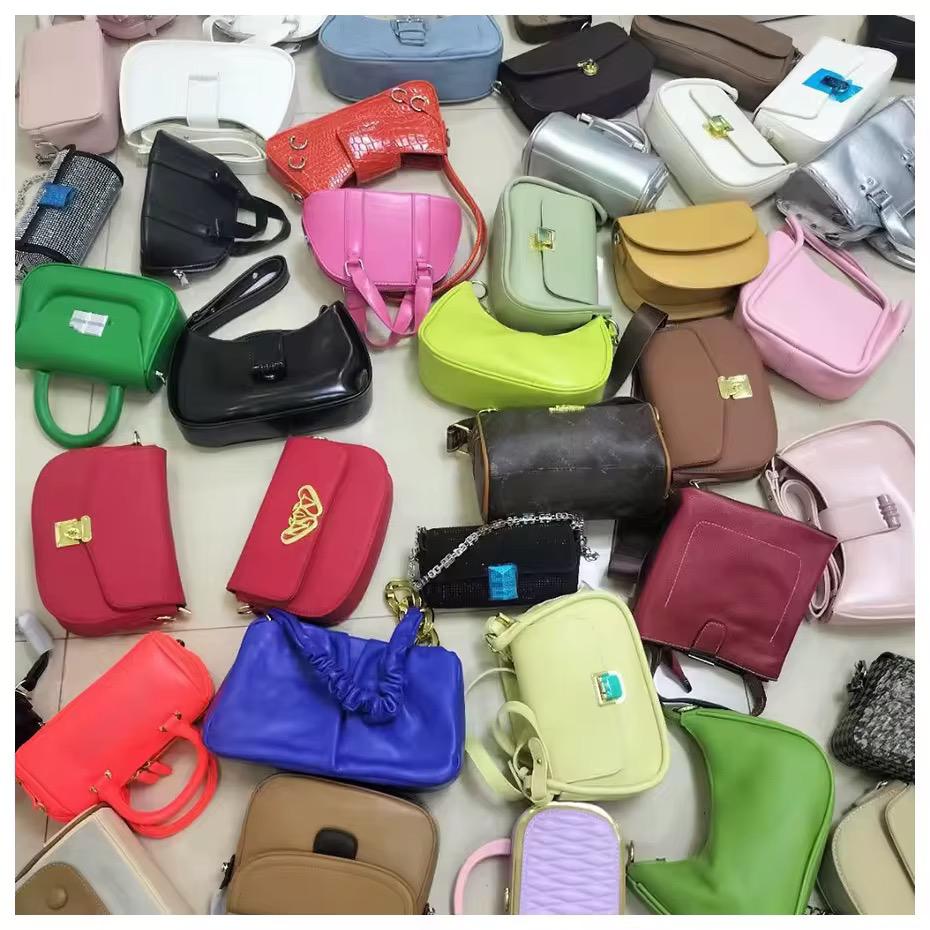 Wholesale Women’s Handbags – Designer-Inspired Inclined Shoulder Bags (Mixed Random Delivery)